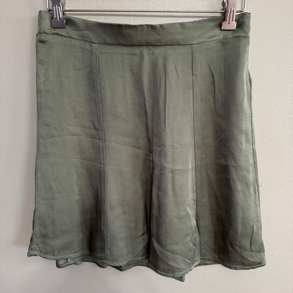 Nation LTD green flowy mini skirt women’s size small